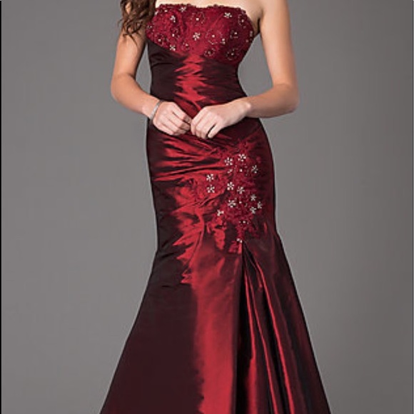 PromGirl Dresses & Skirts - ‼️SOLD‼️on Ⓜ️ NWOT Prom Girl maroon gown